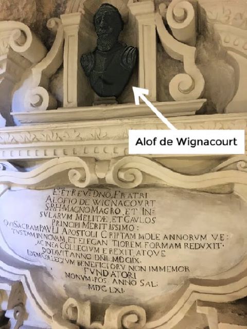 Un busto en agradecimiento a Alof de Wignacourt en la gruta de San Pablo.